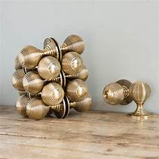 Bee Knobs
