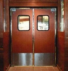 Double-Acting Hinge