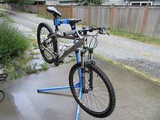 Gray Clamp Saddle