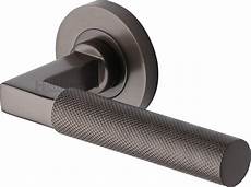 Semover Handles