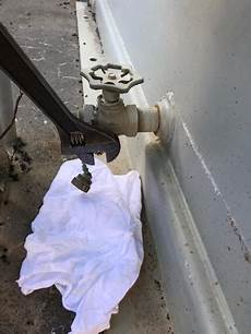 Sit Valve
