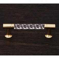 Twisted Handle